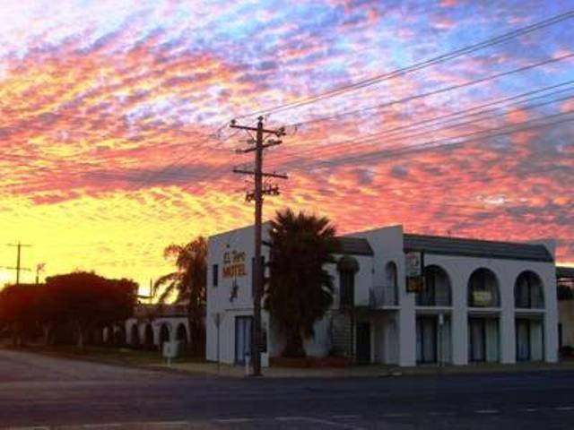 El Toro Motel Numurkah ภายนอก รูปภาพ
